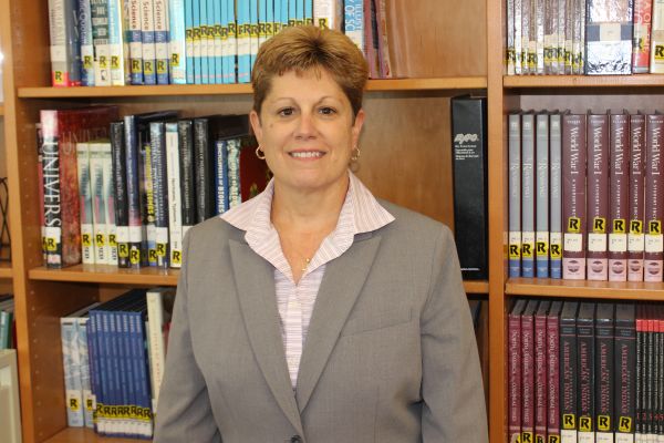 PMS Assistant Principal Lynn Sabia