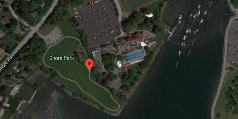 Pelham Manor issues reminder dogs allowed off leash only before 9 a.m. in Shore Park after jogger bitten