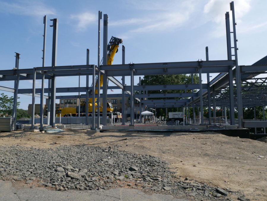 Foto Feature: Hutch rising, as steel frame of new school forms