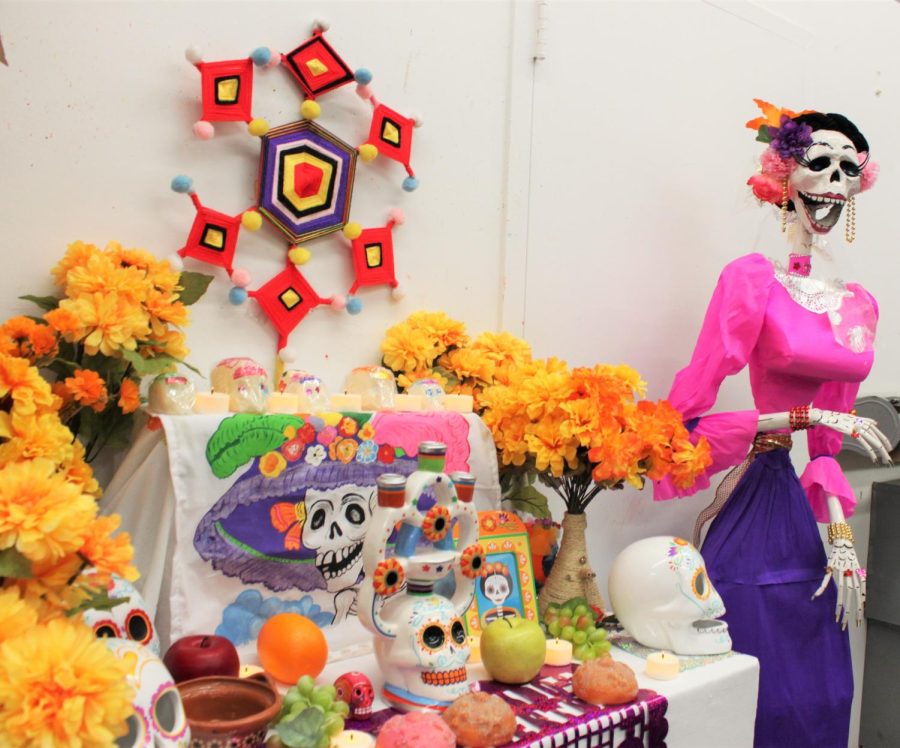 Pelham Art Center Halloween: Mask-making workshop, El Dia De Los Muertos folk art