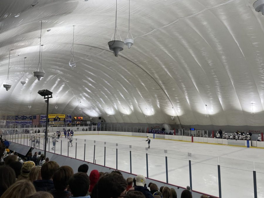 Fans pack the Ice Hutch for PMHS ice hockeys first game of the year