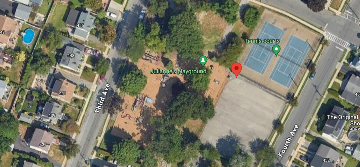 The+Village+of+Pelham+is+seeking+to+install+an+underground+reservoir+and+a+pump+station+in+the+area+of+the+tennis+courts+at+Juliannes+Playground.+%28Source%3A+Google+Maps%29