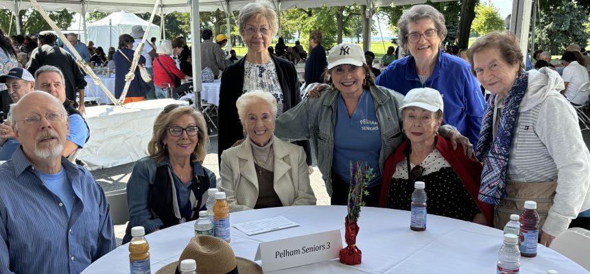 Foto Feature: Pelham seniors move and grove at Glen Island party