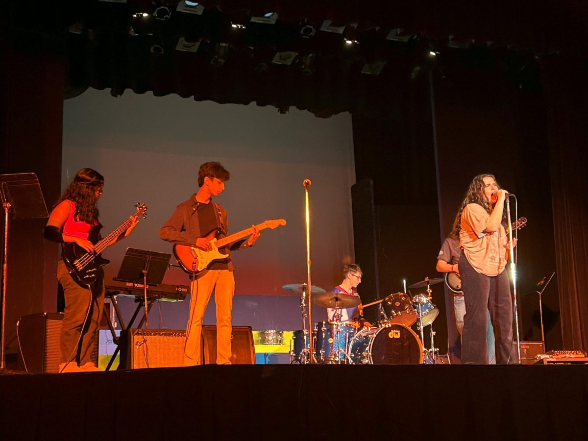 Foto Feature: PMHS students rock stage at Battle of the Bands